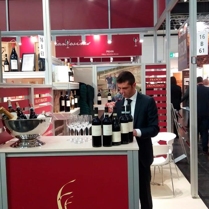Maurizio in degustazione, un bicchiere non fa mai male